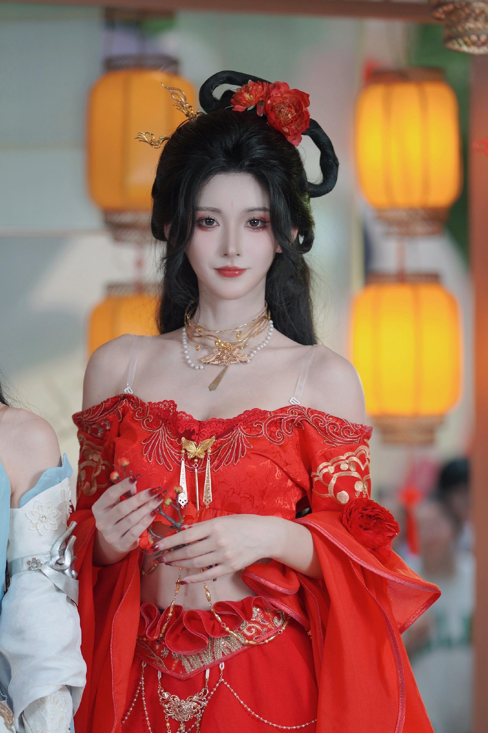 自慰，捂住嘴